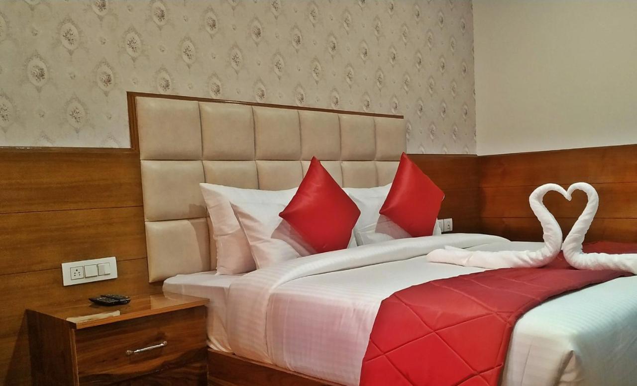 Himalyan Heights Hotel ชิมลา ภายนอก รูปภาพ